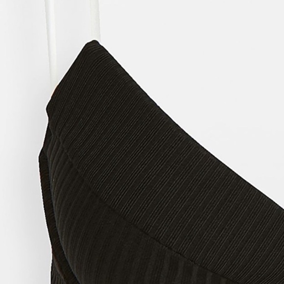 ONIA Johanna Top in Black White Straps Ribbed Curved Shape Adjustable Medium - Picture 3 of 11